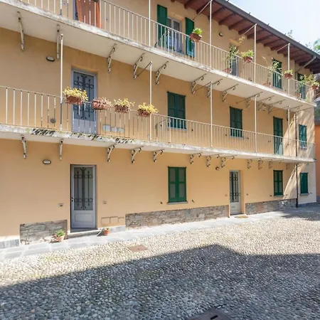 Apartament Cosy Garden In Como